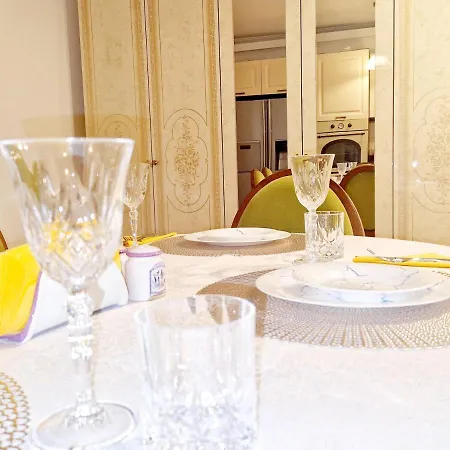 קלוז'-נאפוקה Spacious 3 Rooms 5* Mansion Near Muzeului Square. Free Parking מראה חיצוני תמונה