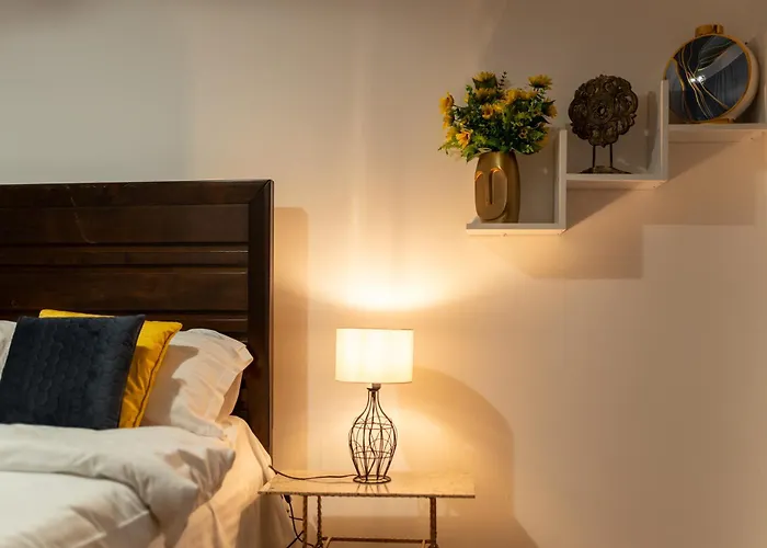 Spacious 3 Rooms 5* Mansion Near Muzeului Square. Free Parking
