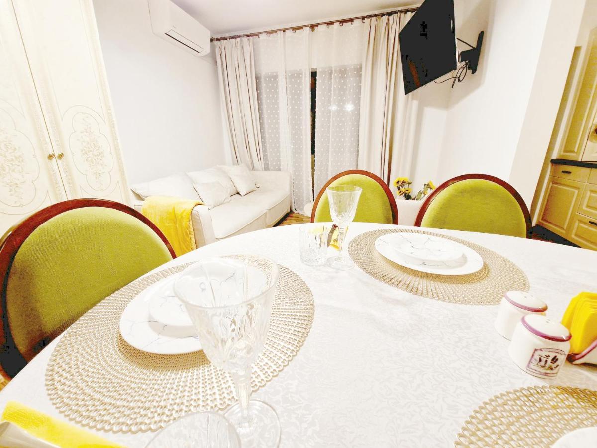 Spacious 3 5* Mansion Near Muzeului Square. Free Parking דירה