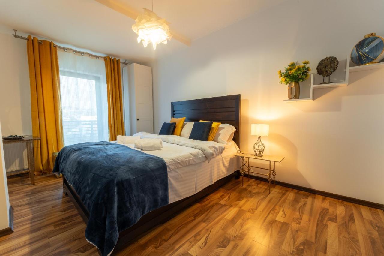 Spacious 3 5* Mansion Near Muzeului Square. Free Parking * קלוז'-נאפוקה