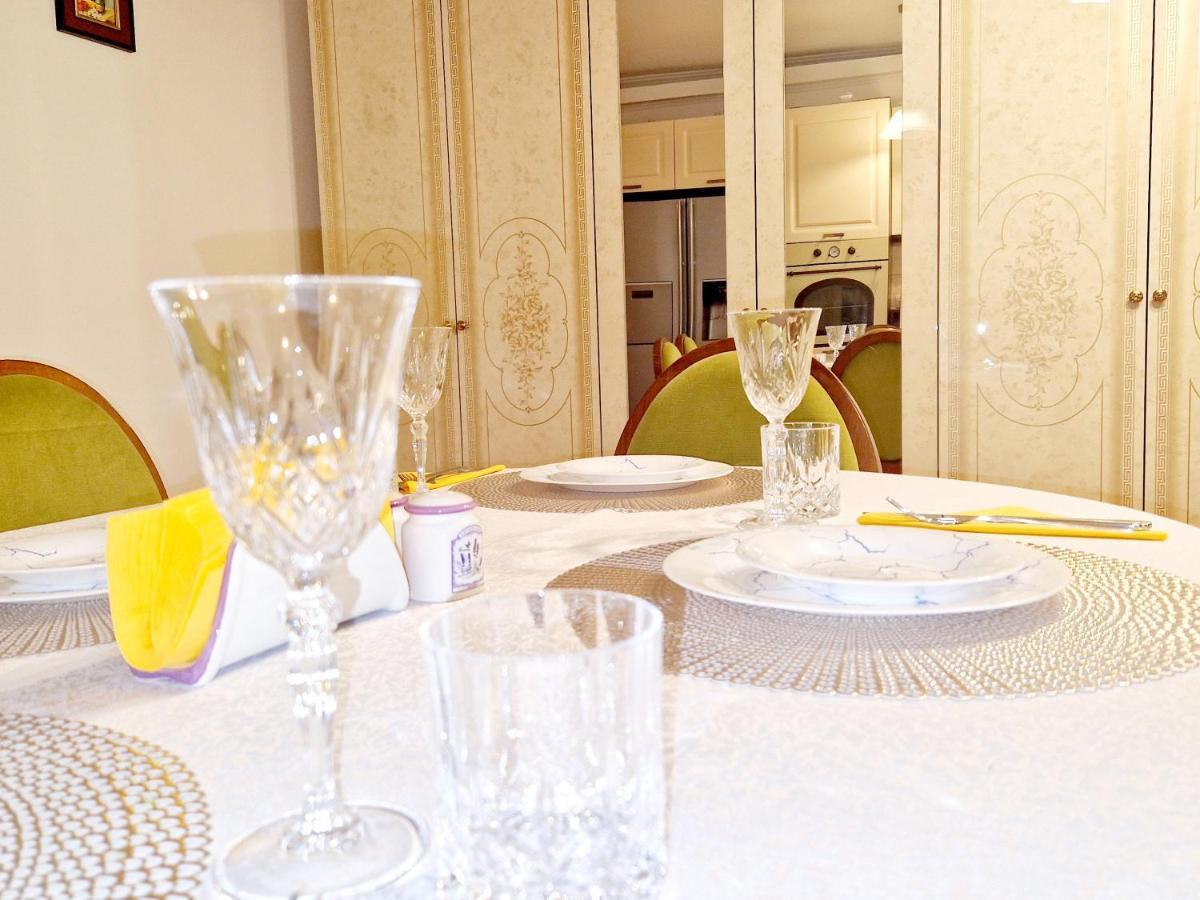 דירה Spacious 3 5* Mansion Near Muzeului Square. Free Parking קלוז'-נאפוקה